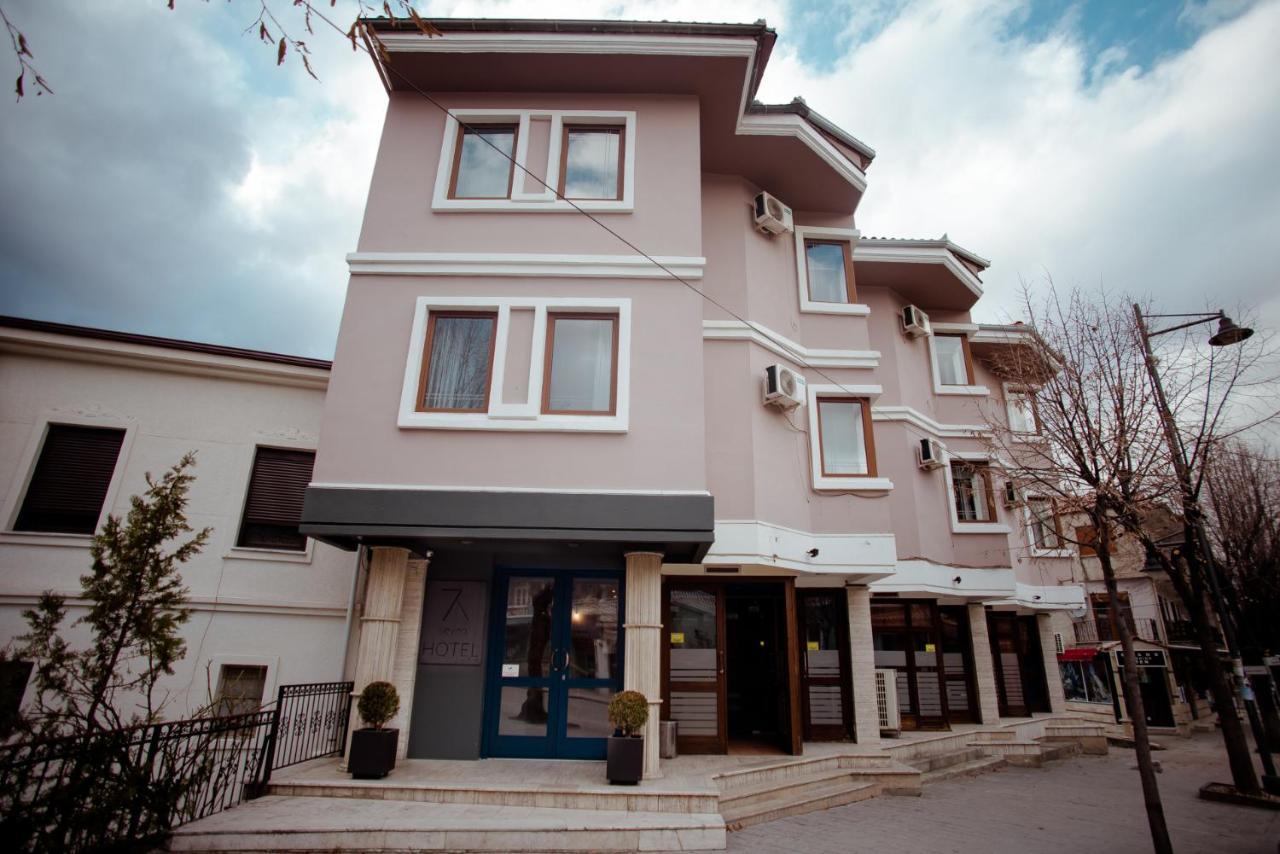 7Seven Hotel Korce Exterior foto